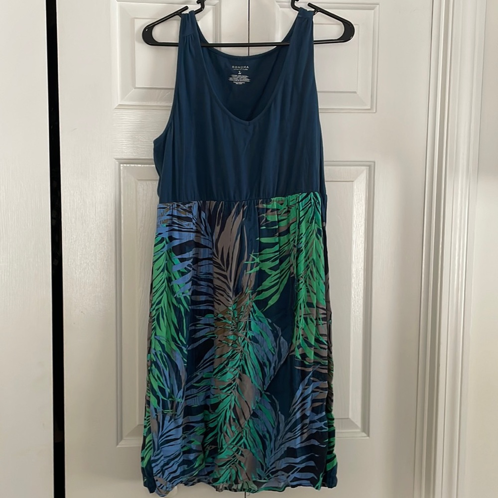 Sonoma lifestyle size large sleeveless knee length dress
